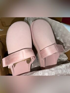 UGG W Goldenstar Love Clog ‘26 in Pink/Rosetta